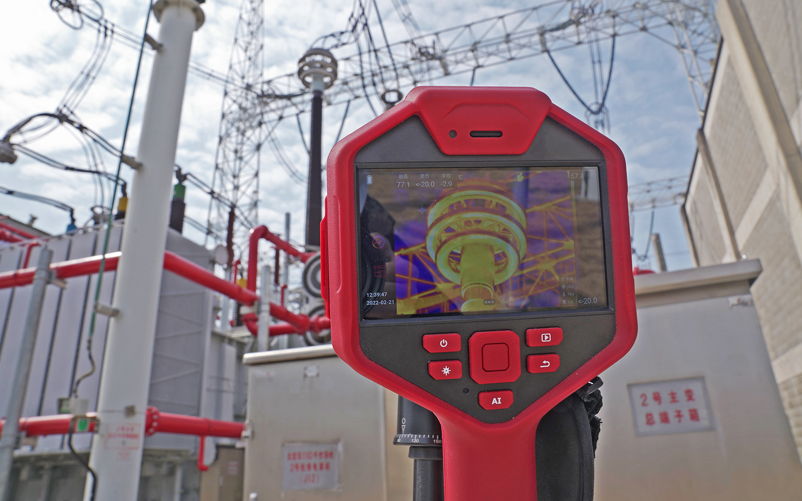 FOTRIC 340L手持热成像检测变电站